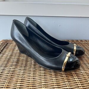 Tory Burch Pacey Wedge Heels Black Leather Cap Toe Gold Logo Sz 9.5